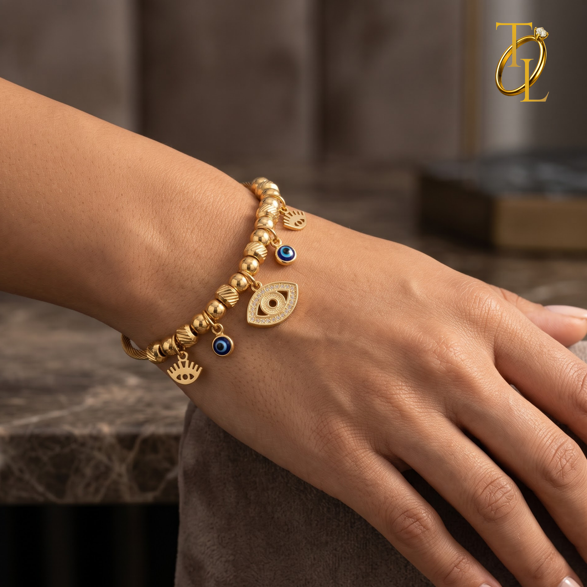 Lucky Loop Kada Bracelet