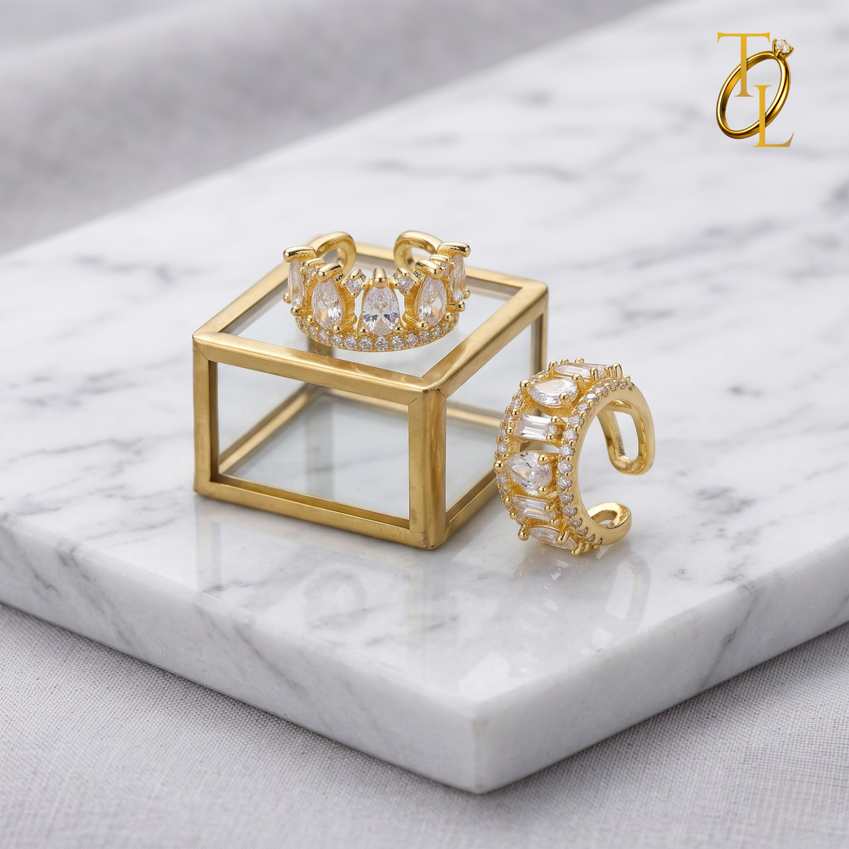 Ovel Diamond Ear Cuff