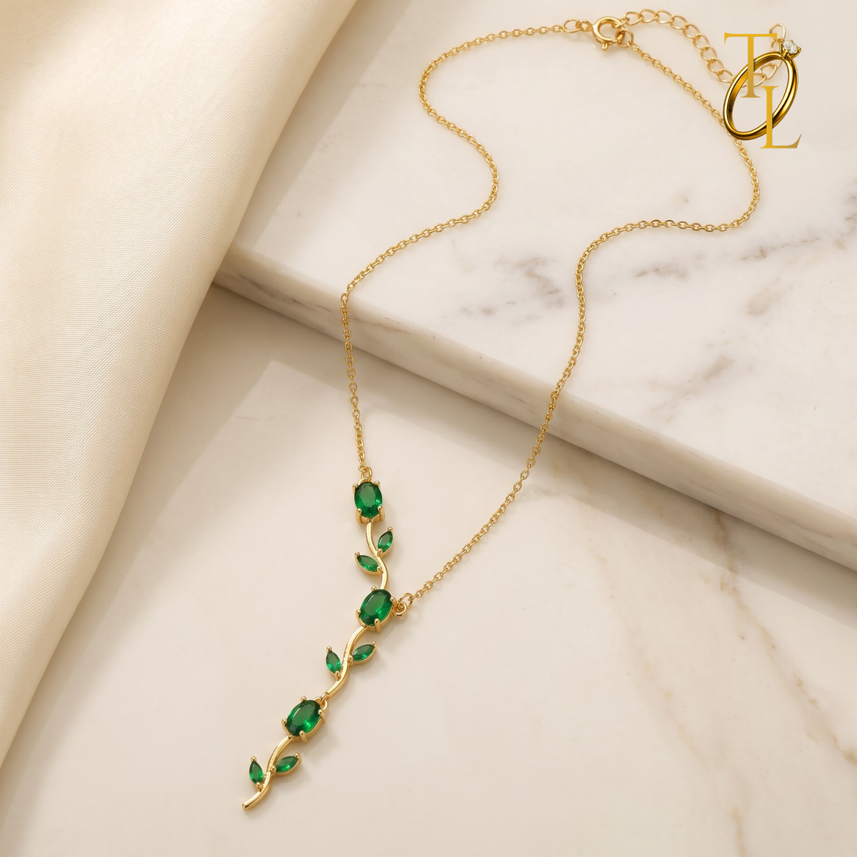 Green Tulip Necklace